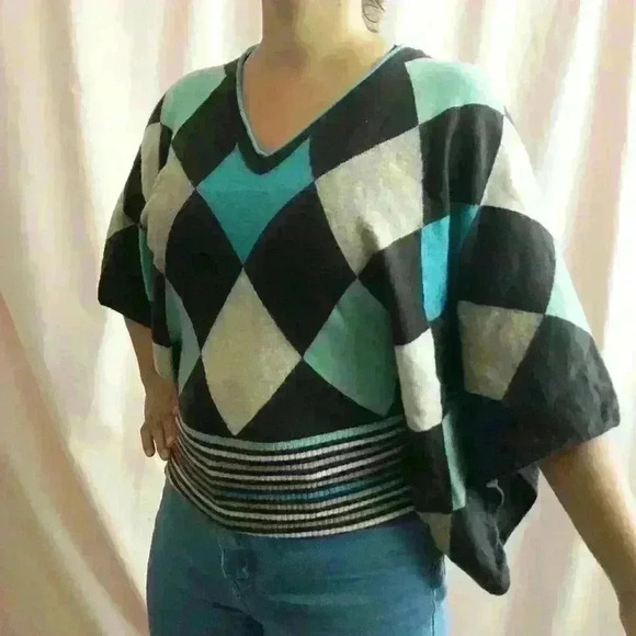 Benetton Kimono Cropped Wool  Top - Picture 5 of 8